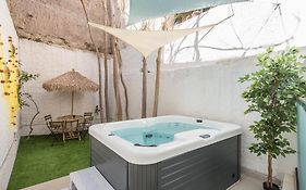 Kastela'S Harbor Retreat With Jacuzzi